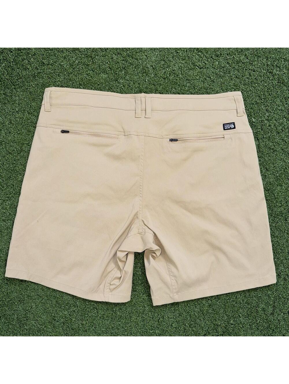 Mountain Hardwear Hiking Shorts Beige Outdoor Men 40 Gorpcore Camping Gear Trail